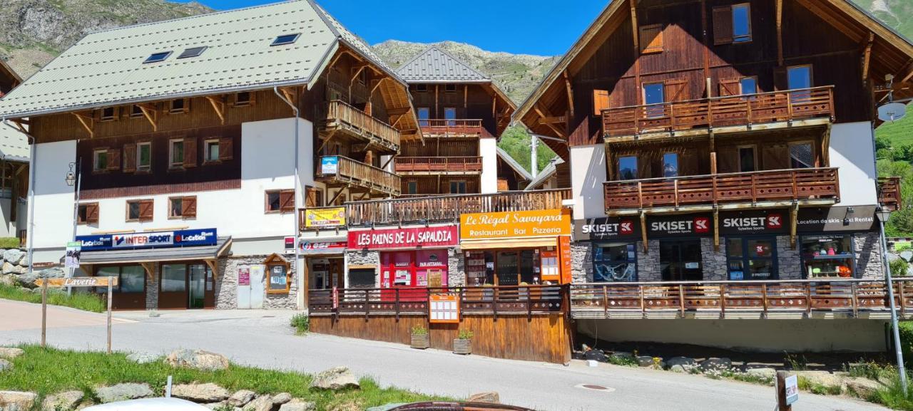 Agréable appartement de 6 pers au pieds des pistes ,wifi gratuit à Saint-Sorlin-d'Arves labelise 3 étoiles au gîte de France Esterno foto