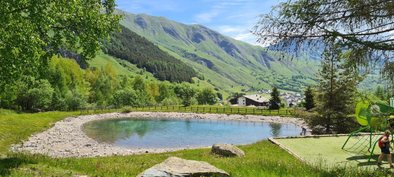 Agréable appartement de 6 pers au pieds des pistes ,wifi gratuit à Saint-Sorlin-d'Arves labelise 3 étoiles au gîte de France Esterno foto