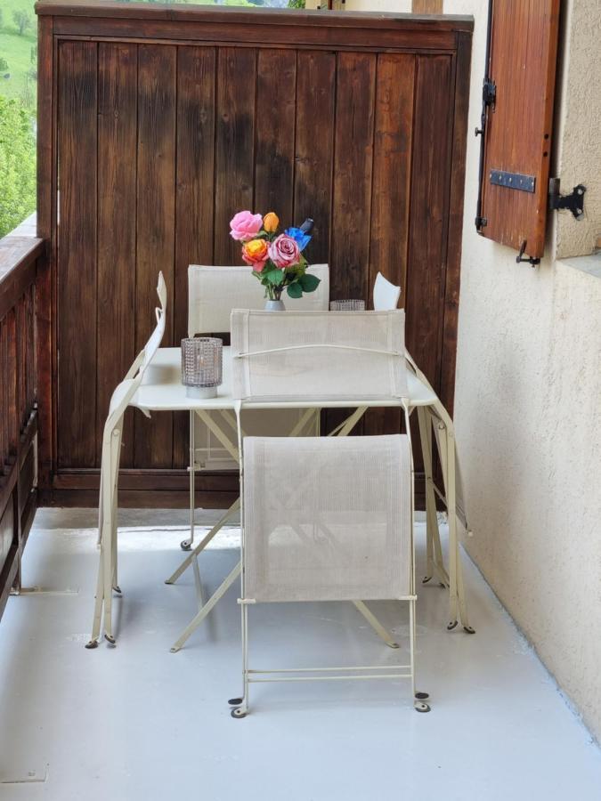Agréable appartement de 6 pers au pieds des pistes ,wifi gratuit à Saint-Sorlin-d'Arves labelise 3 étoiles au gîte de France Esterno foto