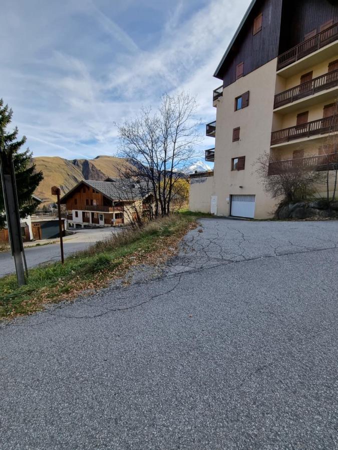 Agréable appartement de 6 pers au pieds des pistes ,wifi gratuit à Saint-Sorlin-d'Arves labelise 3 étoiles au gîte de France Esterno foto